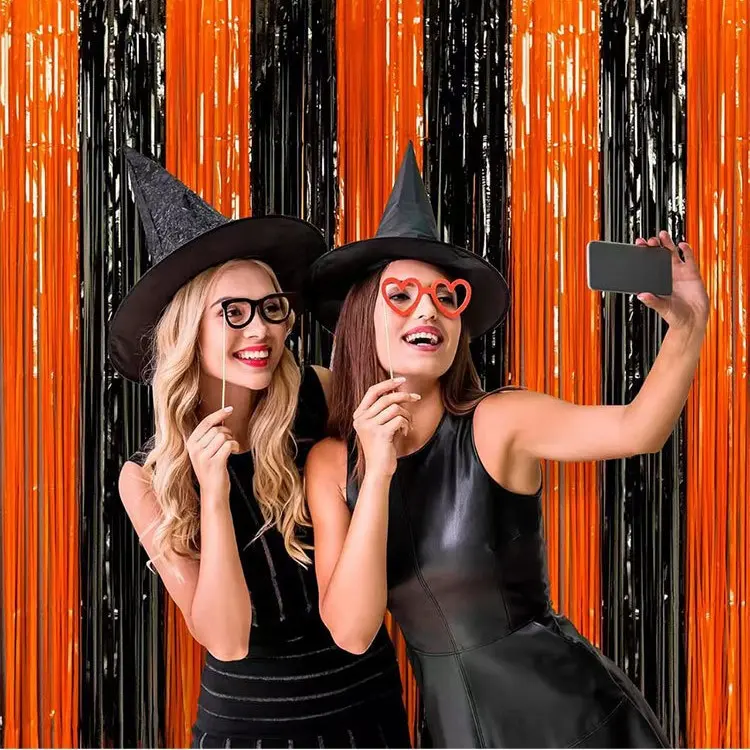 Rèm viền lá Halloween